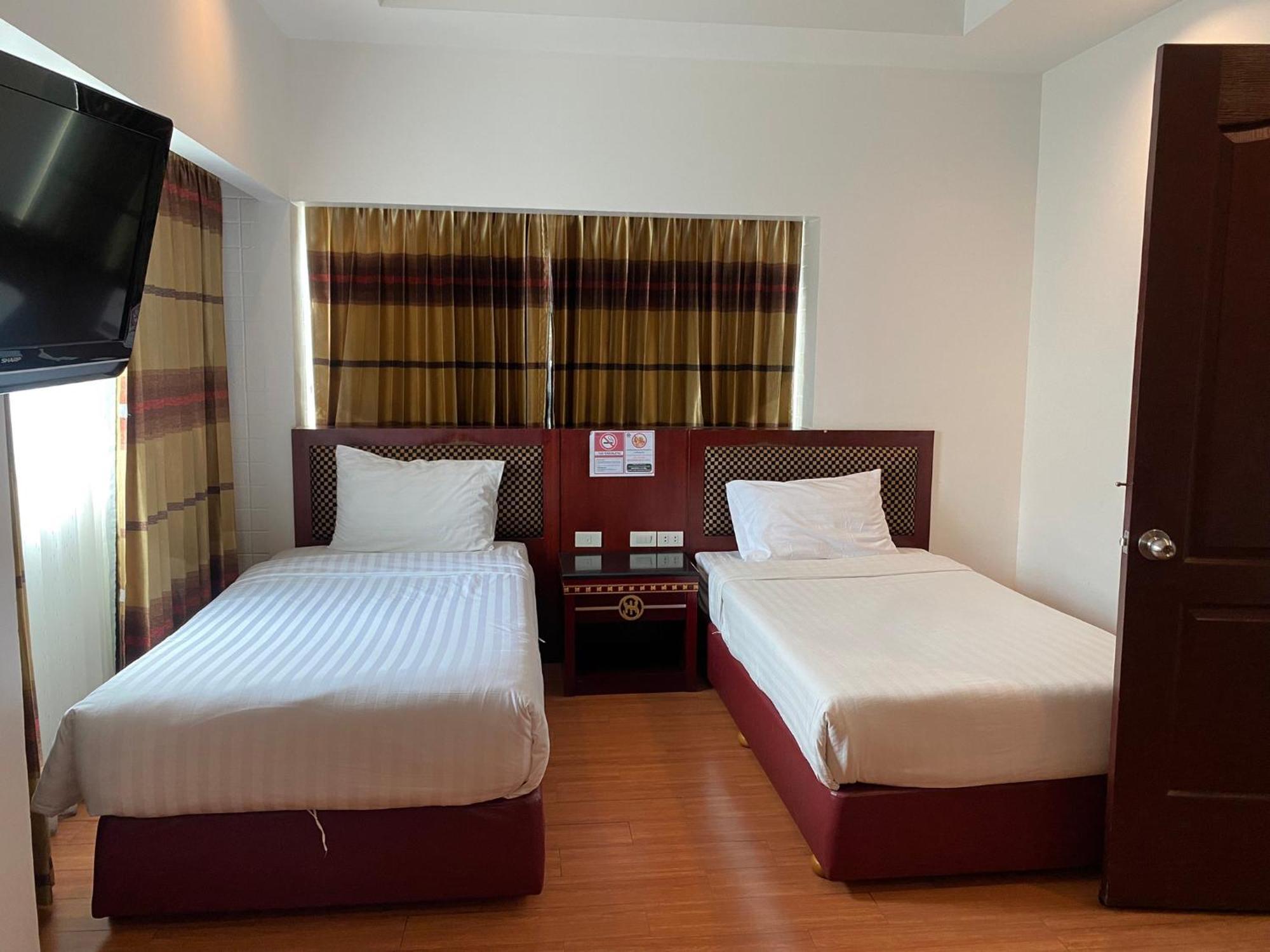 Jomtien Hisotel Kültér fotó